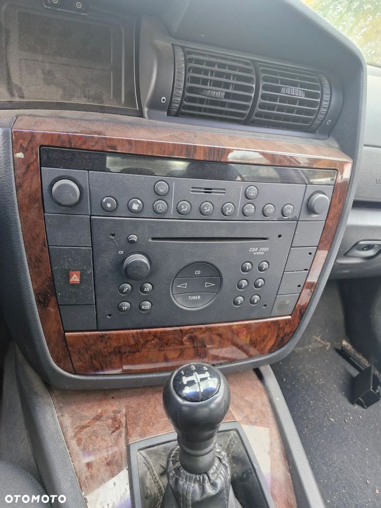 radioodtwarzacz - Opel Omega B - 1