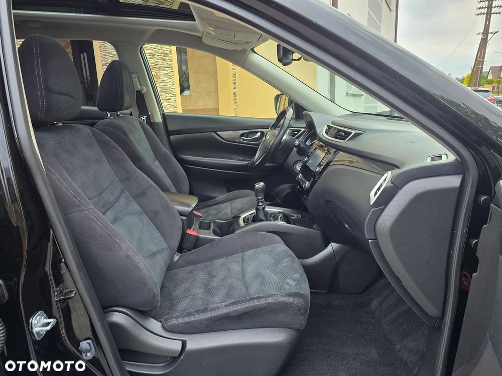 Nissan X-Trail 1.6 DIG-T 360 - 25