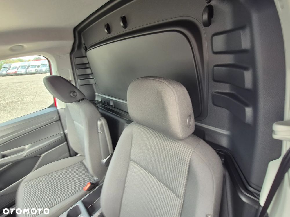 Volkswagen Caddy Cargo - 15
