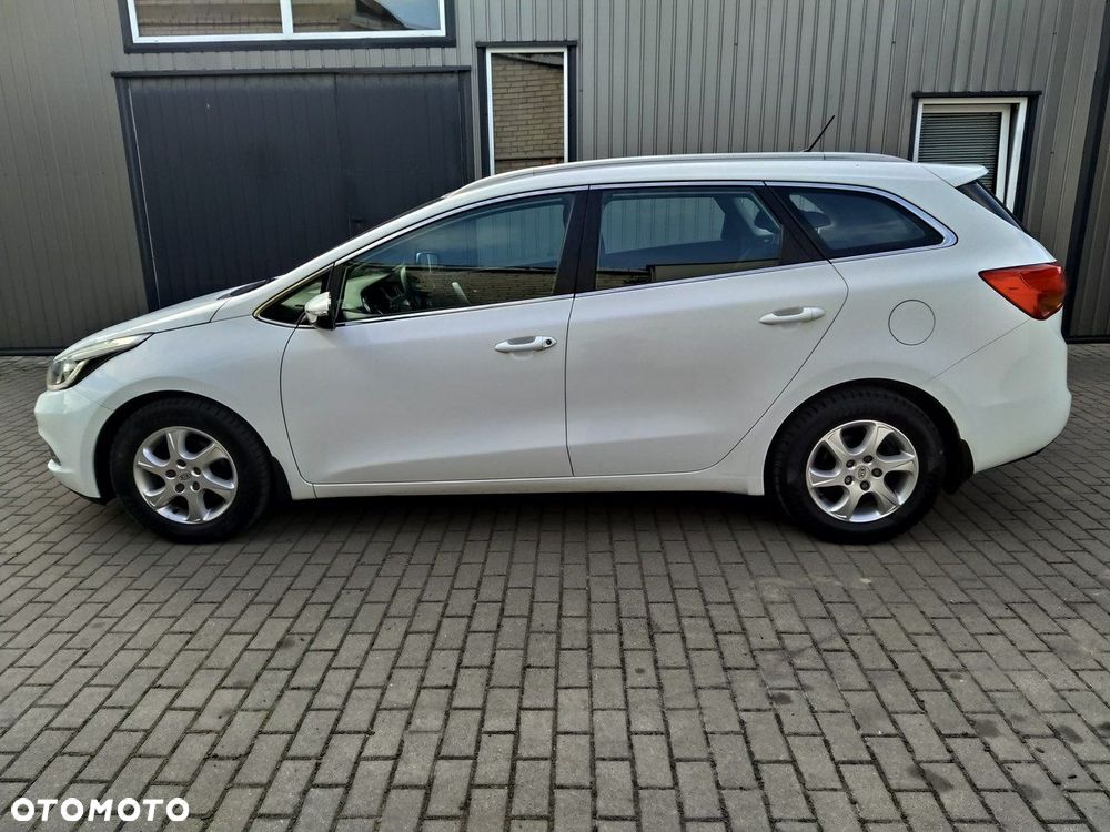 Kia Ceed 1.6 GDI DCT Platinum Edition - 4