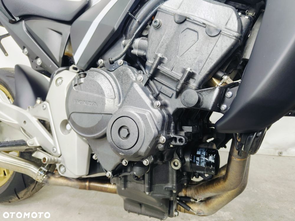 Honda Hornet - 7