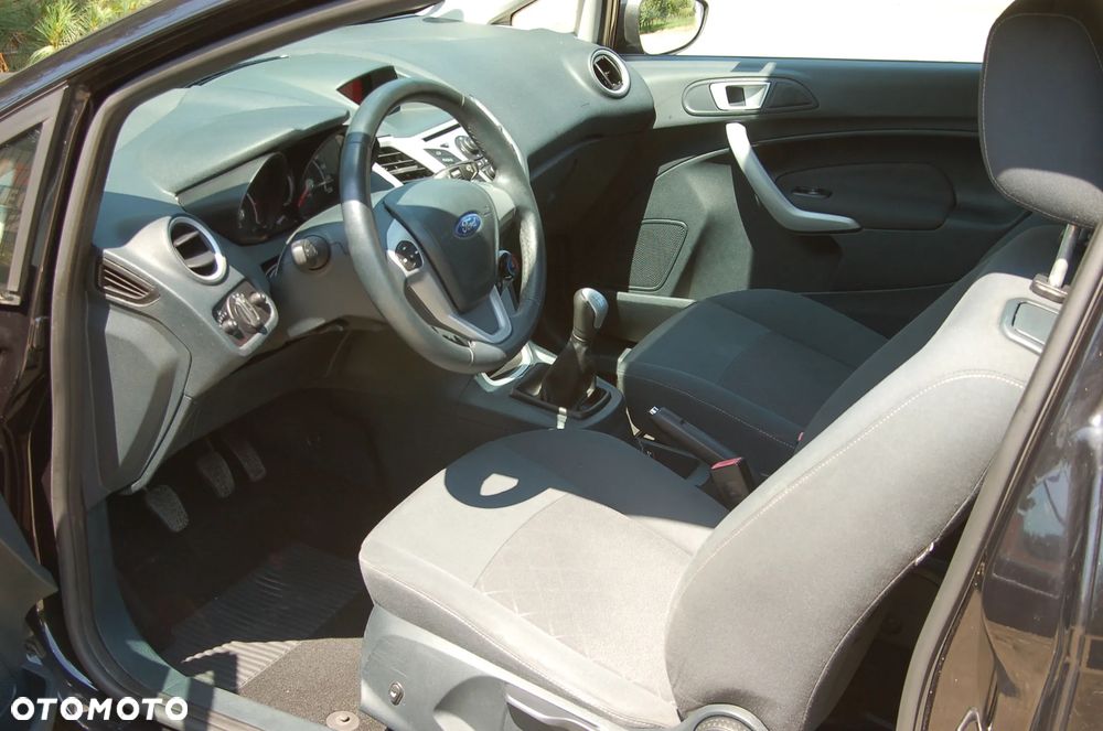 Ford Fiesta 1.25 Ghia EU5 - 13