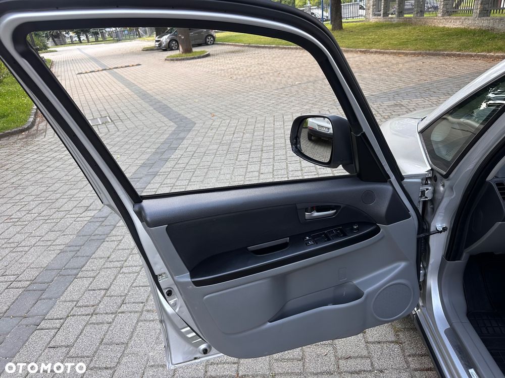Suzuki SX4 1.6 VVT Automatik 4x2 Comfort - 10