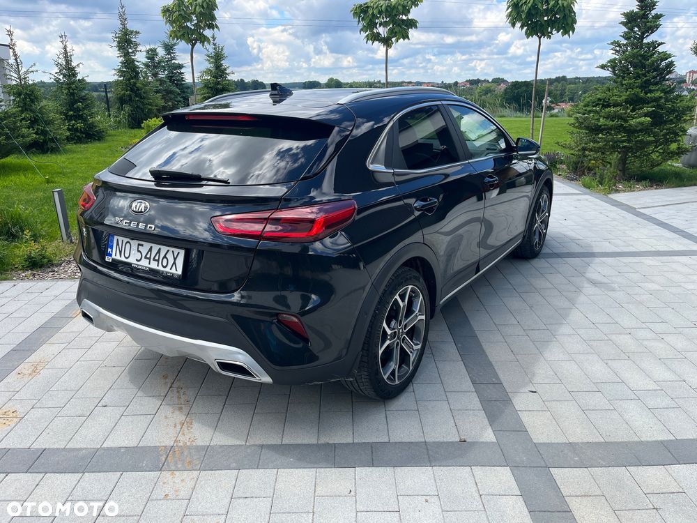 Kia XCeed 1.5 T-GDI Business Line DCT - 3