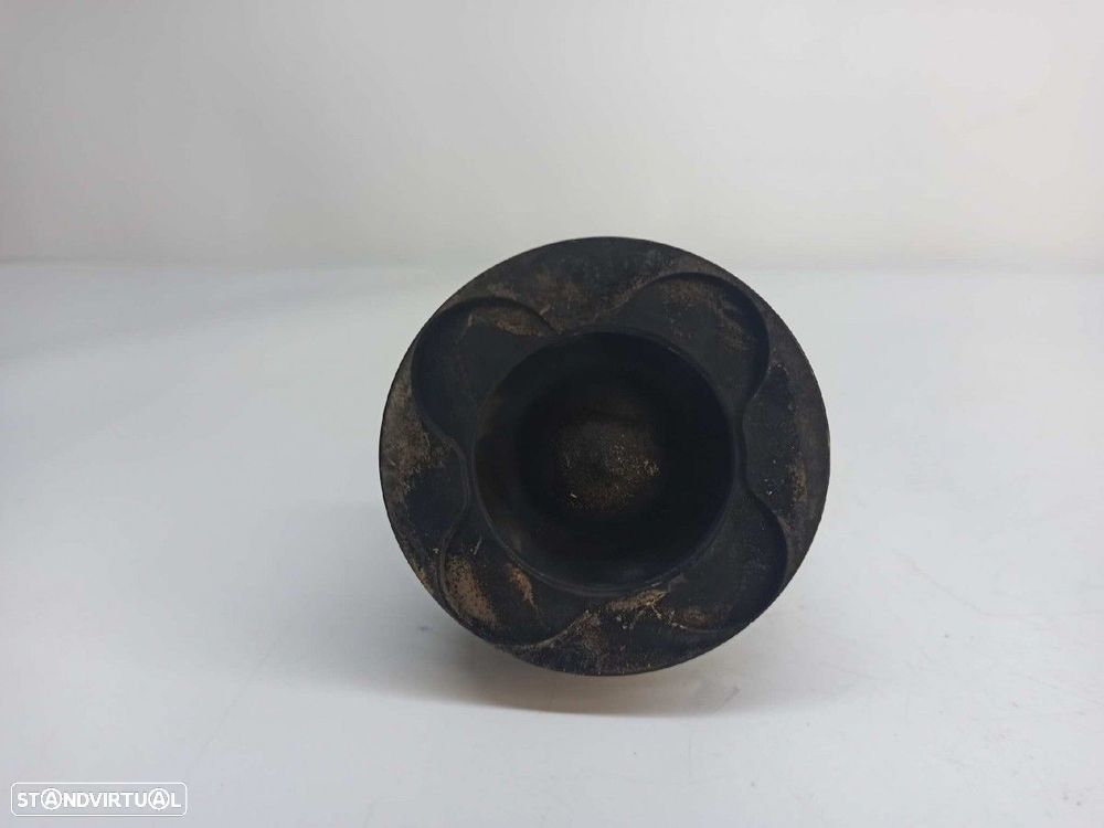 BIELA BMW SERIE 7 (E65/E66) 740D - 5