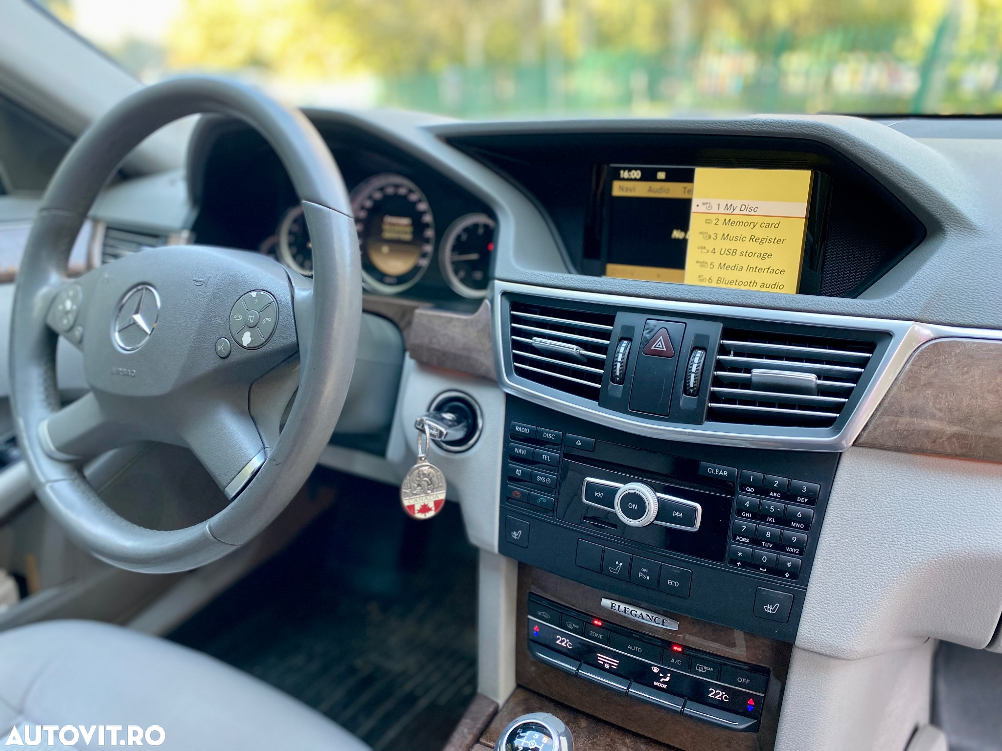 Mercedes-Benz E 220 BlueTEC BlueEFFICIENCY Edition Elegance - 6