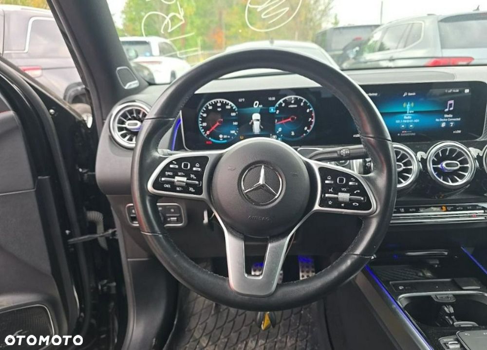 Mercedes-Benz GLB 250 4Matic 8G-DCT AMG Line - 7