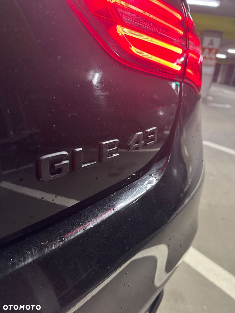 Mercedes-Benz GLE AMG Coupe 43 4-Matic - 13