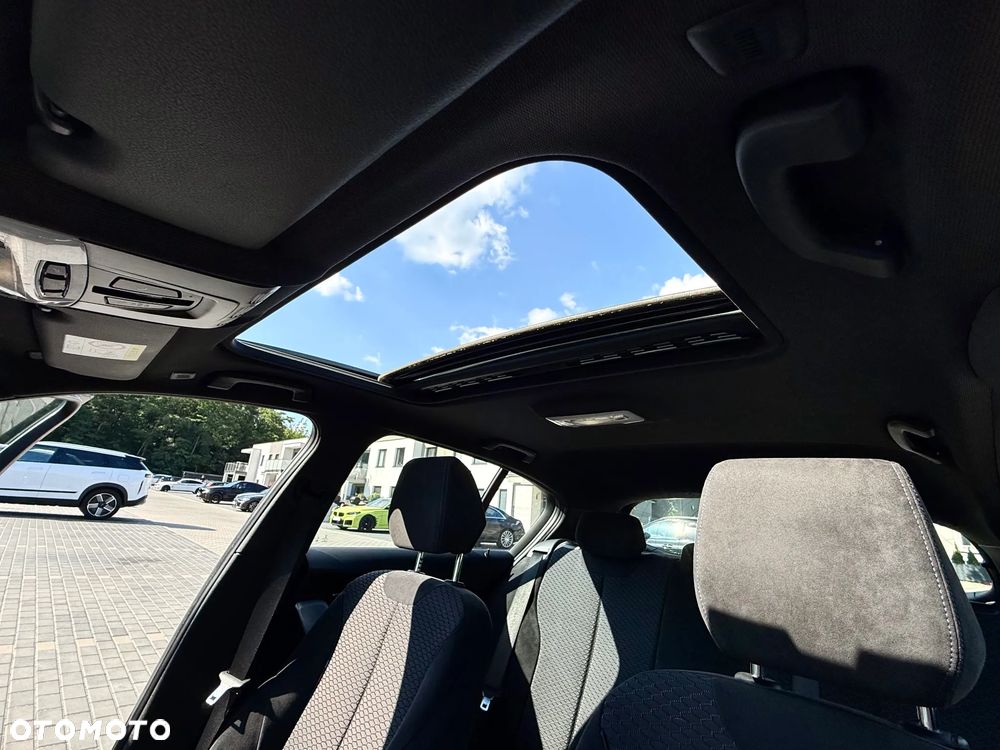 BMW Seria 1 - 30