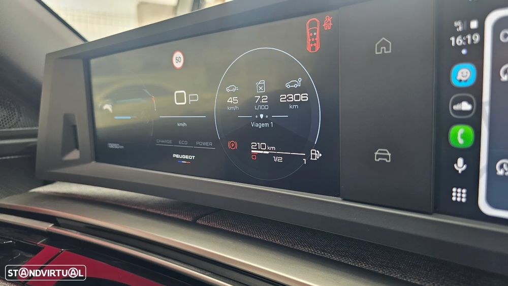 Peugeot 5008 1.2 Hybrid Allure e-DCS6 - 28