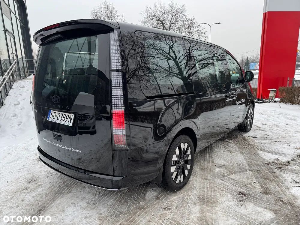 Hyundai Staria 1.6 T-GDI HEV Luxury - 5