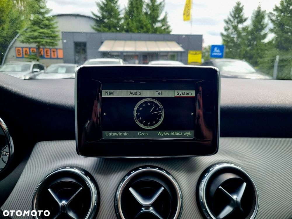 Mercedes-Benz GLA 250 7G-DCT Style - 20