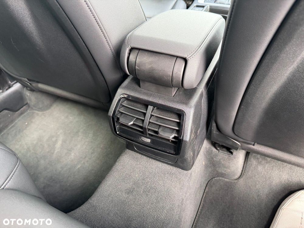 Audi Q3 Sportback - 13