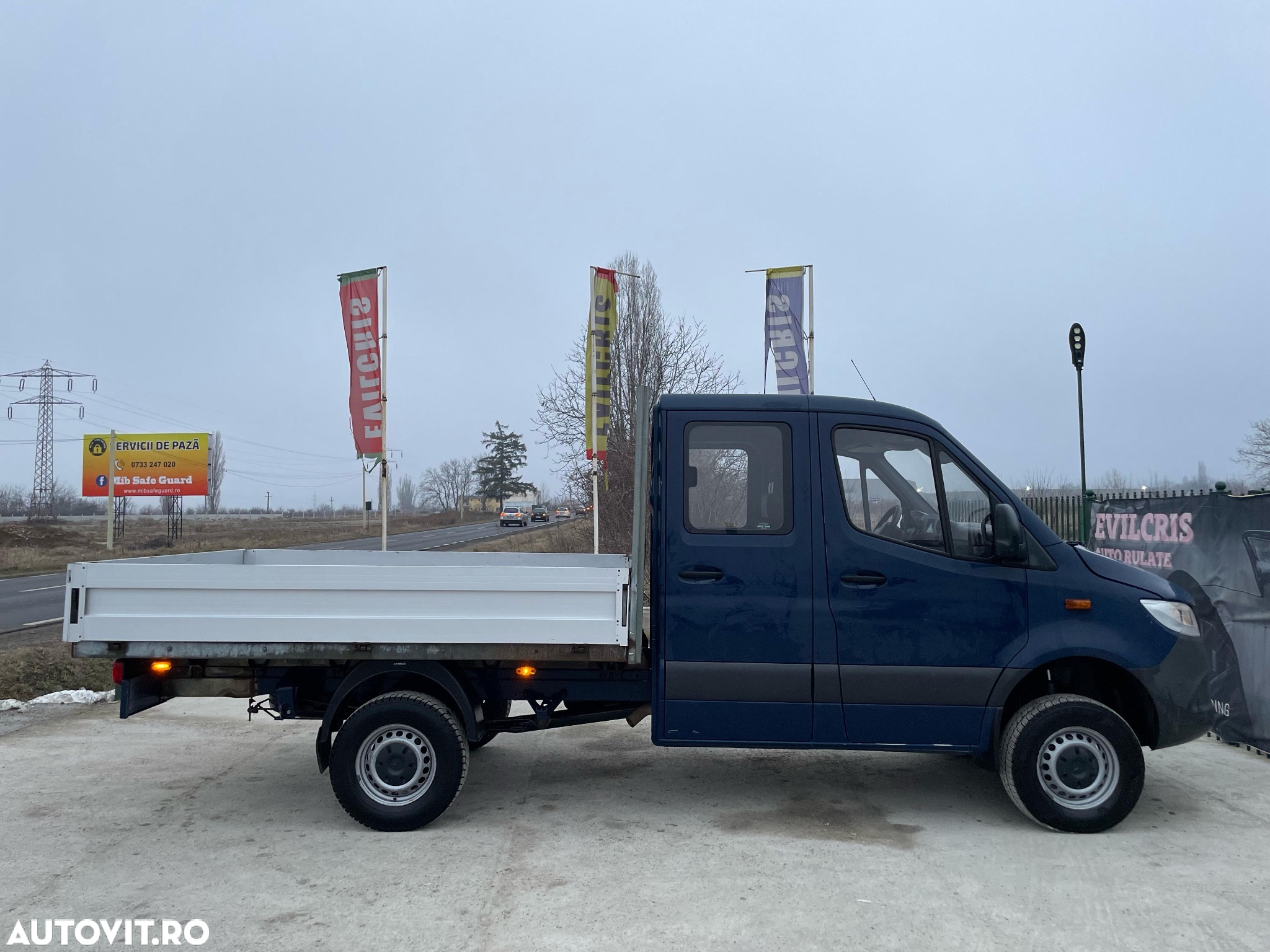 Mercedes-Benz Sprinter 4x4 DOKA - 9