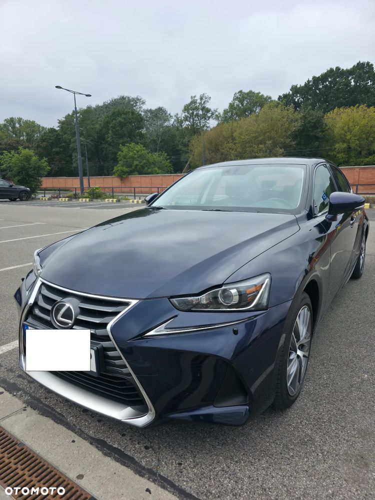 Lexus IS 200t / 300 Elegance - 1