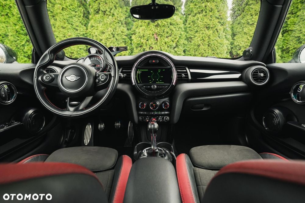 MINI John Cooper Works - 11