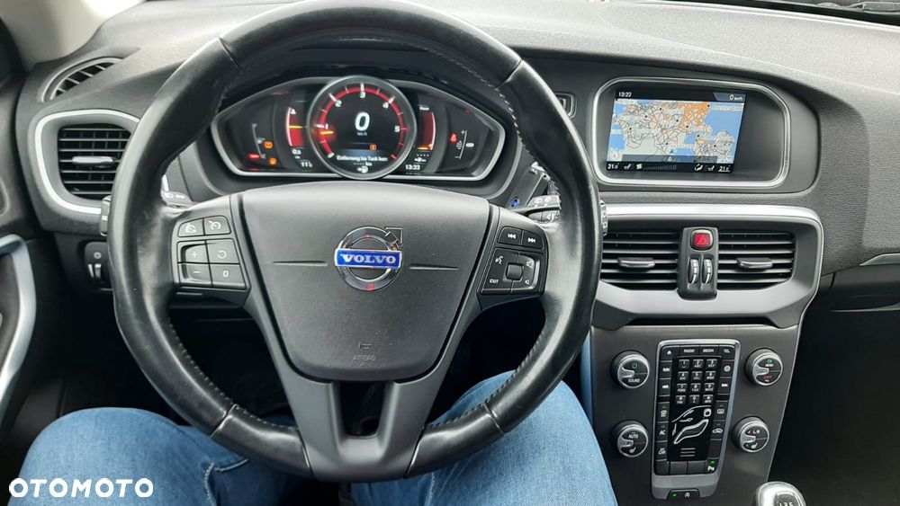 Volvo V40 D3 - 11