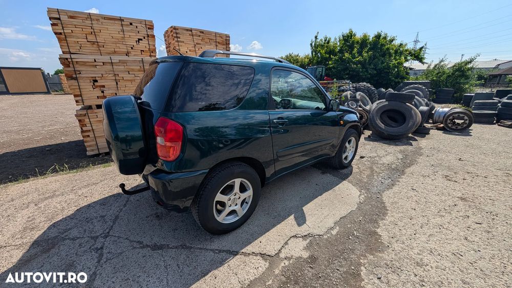 Toyota RAV4 2.0 Aut Sol - 3