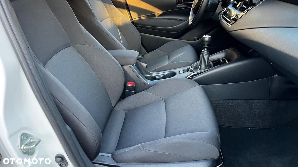 Toyota Corolla 1.2 T Active - 32