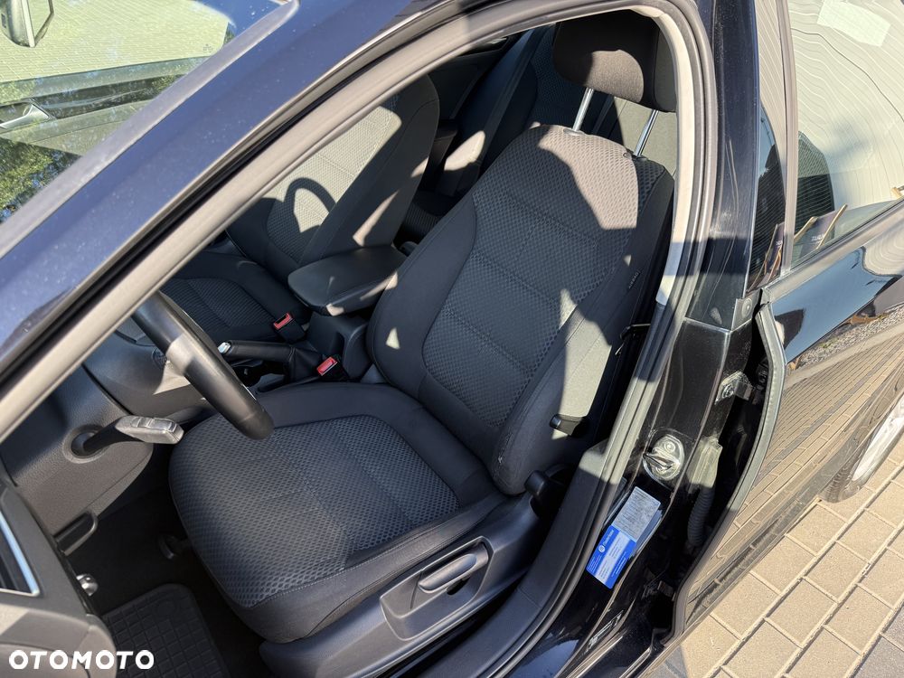 Volkswagen Jetta 1.6 TDI Comfortline - 20