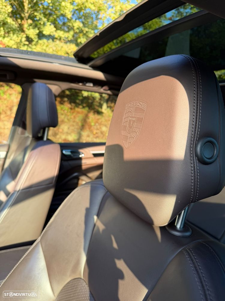 Porsche Cayenne S - 37