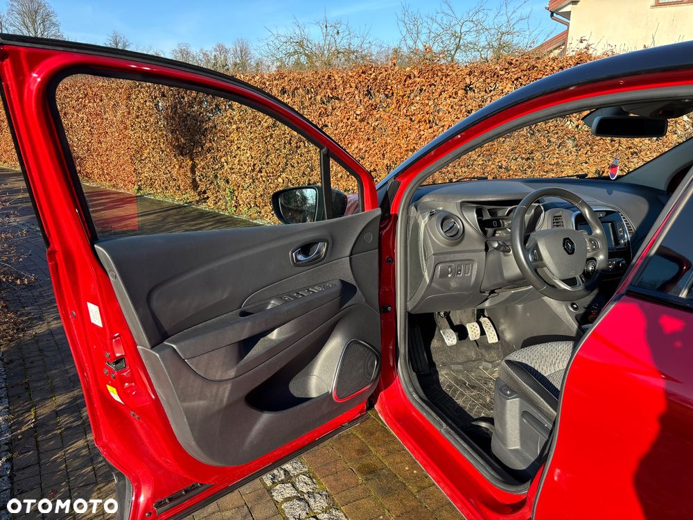 Renault Captur 1.2 Energy TCe XMOD - 14