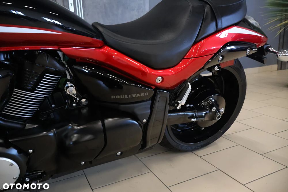 Suzuki Intruder - 28