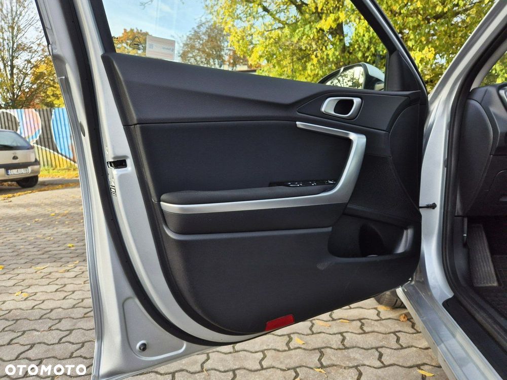 Kia Ceed 1.5 T-GDI M DCT - 12