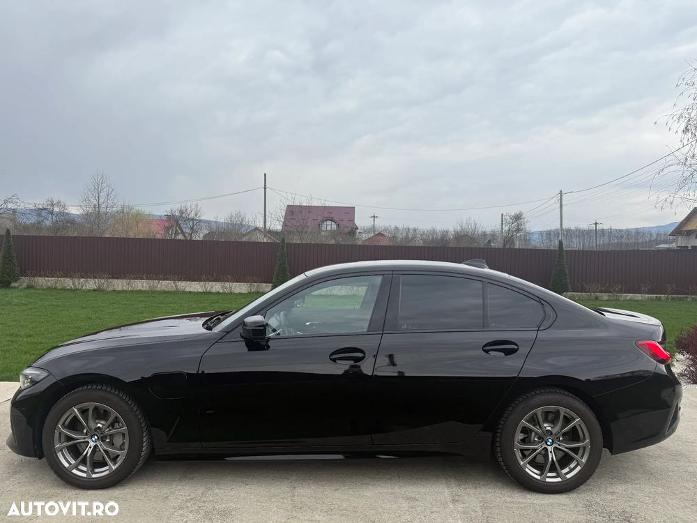 BMW Seria 3 330e AT PHEV - 8