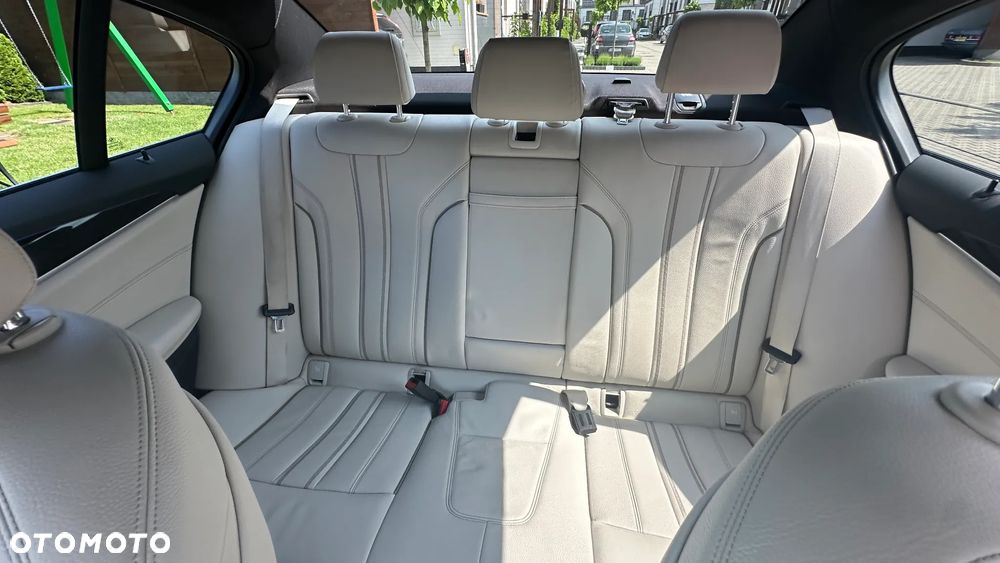 BMW Seria 5 520d M Sport - 21