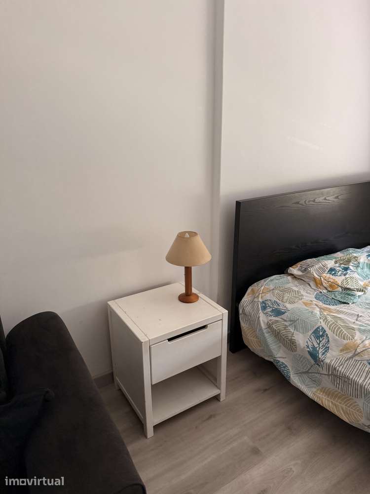 Quarto disponível - Grande imagem: 3/8