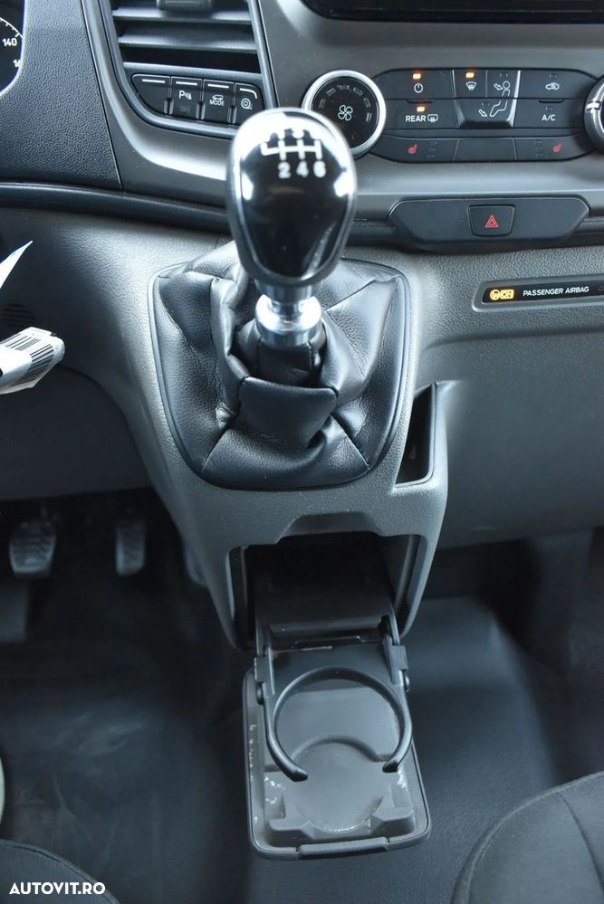 Ford Transit Custom - 32