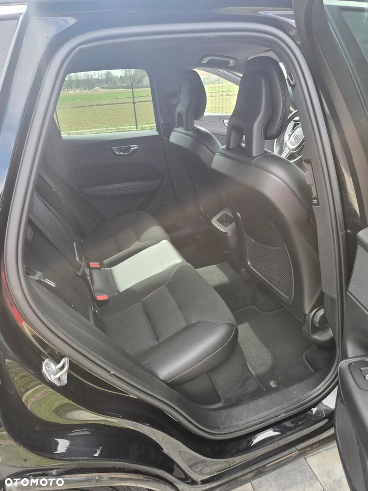 Volvo XC 60 D4 Drive-E Momentum - 6