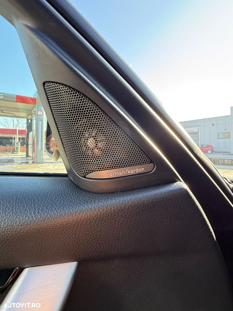 BMW Seria 3 320d Aut. M Sport - 16