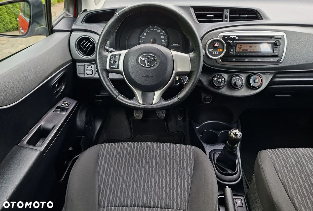 Toyota Yaris 1.0 VVT-i Cool Edition - 11
