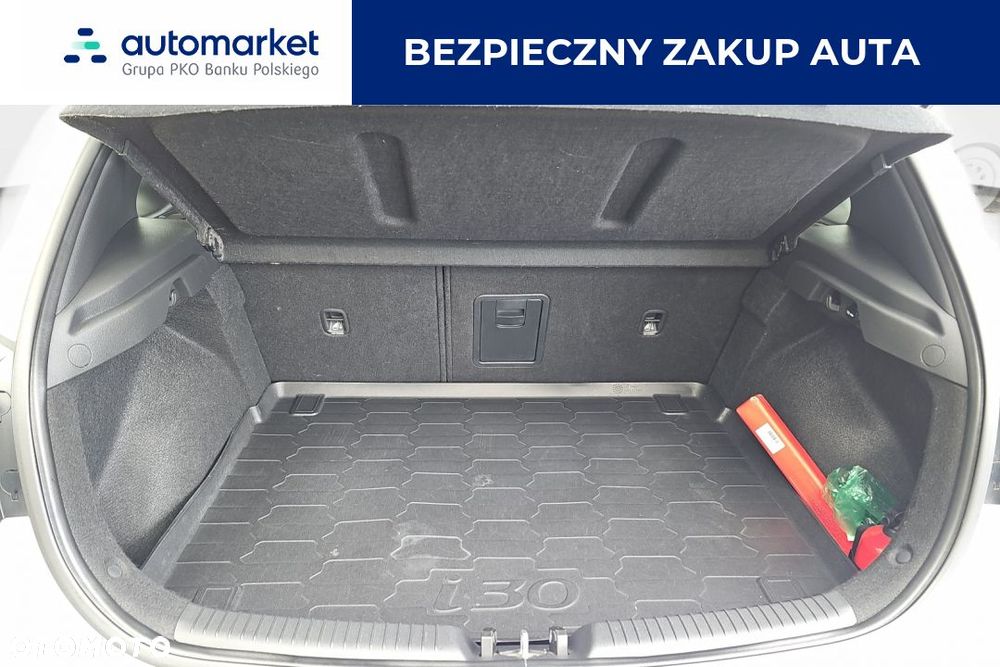 Hyundai i30 1.5 DPI Smart - 13