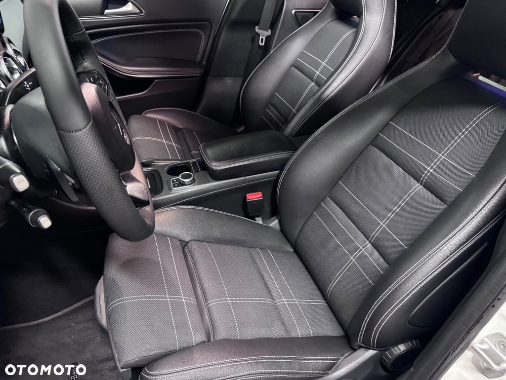 Mercedes-Benz GLA 200 7G-DCT Edition 1 - 31