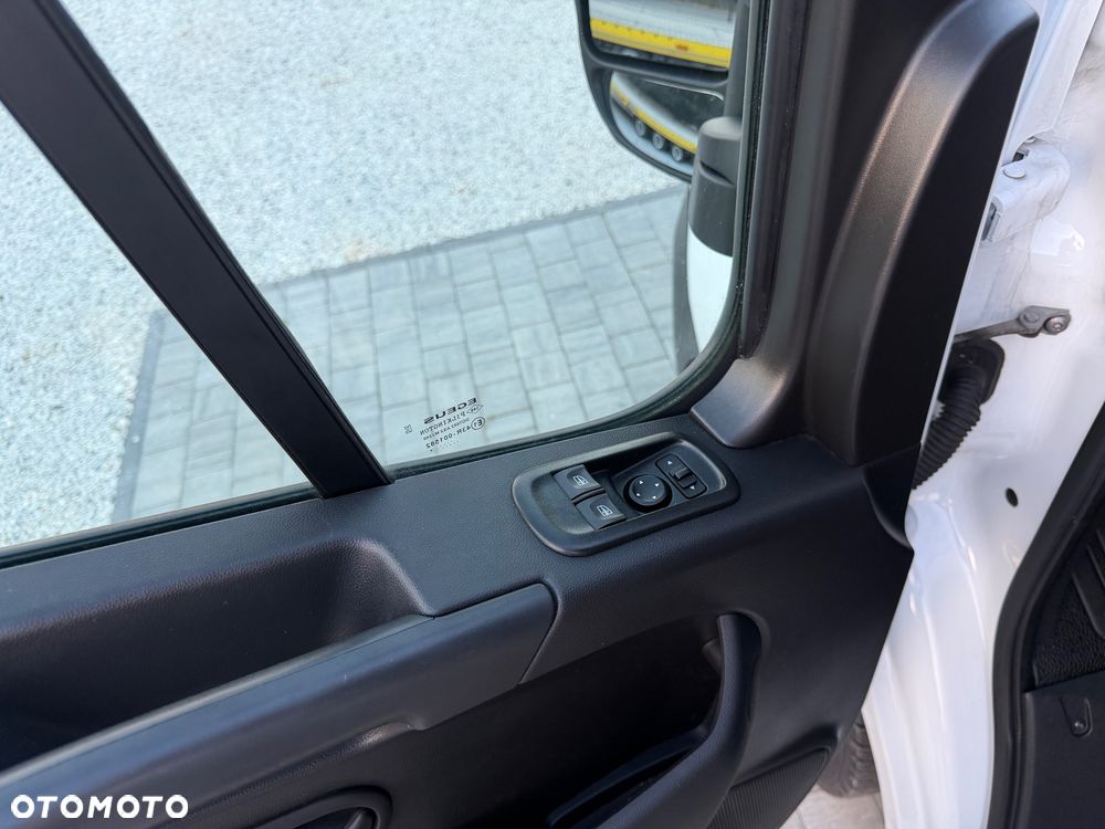 Renault Master 10EP - 12