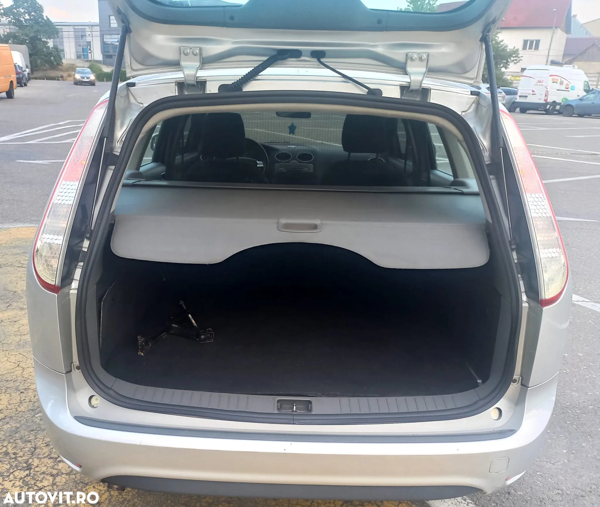 Ford Focus 1.6i Ti-VCT Trend - 15