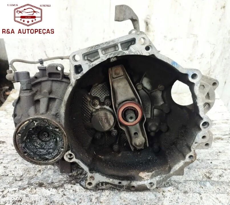 Caixa de Velocidades Manual Golf Skoda Octavia Ref EBJ - 1