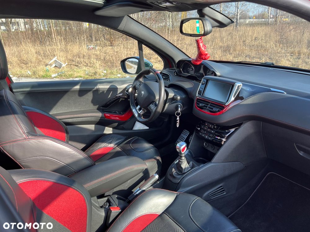 Peugeot 208 1.6 THP GTi - 19