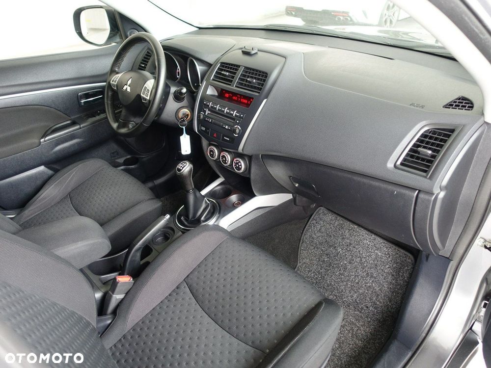 Mitsubishi ASX 1.6 Intense - 19