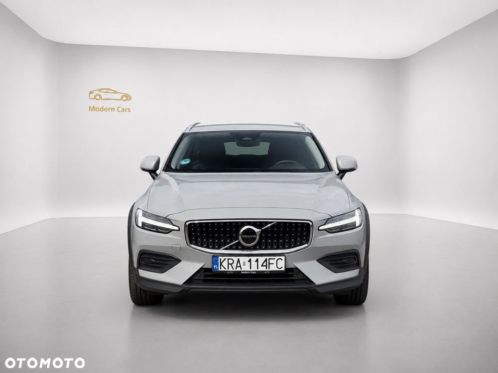 Volvo V60 Cross Country B4 D AWD Geartronic - 2