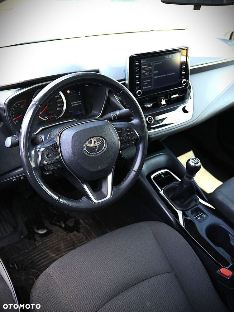 Toyota Corolla - 5