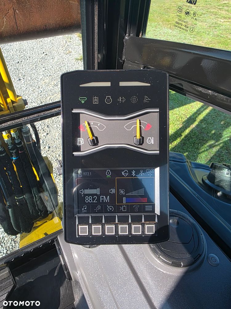 Caterpillar CAT 302.7 CR mini koparka szybkozłącze 3 łyżki piękna serwisowana 1 wł JCB sprowadzona w oryginale - 4