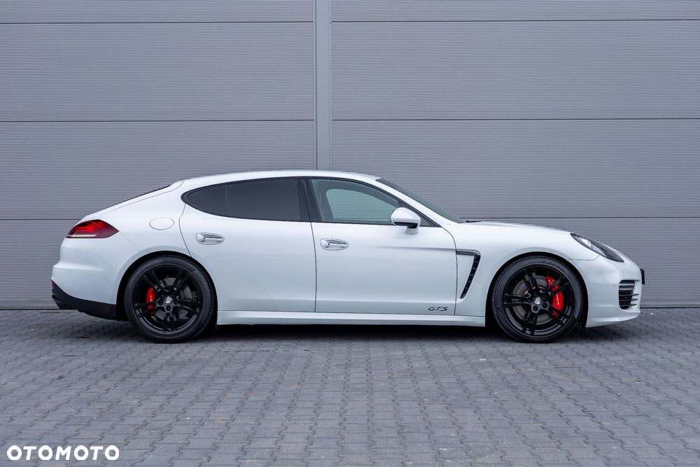Porsche Panamera GTS PDK - 7