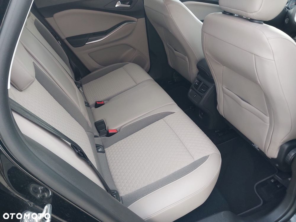 Opel Grandland X 1.2 T Innovation S&S - 18