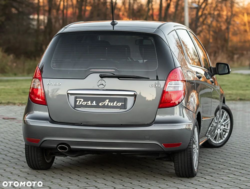 Mercedes-Benz Klasa A 180 CDI Autotronic Avantgarde DPF - 12