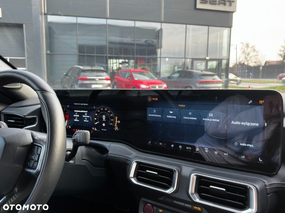 Ford Mustang - 22