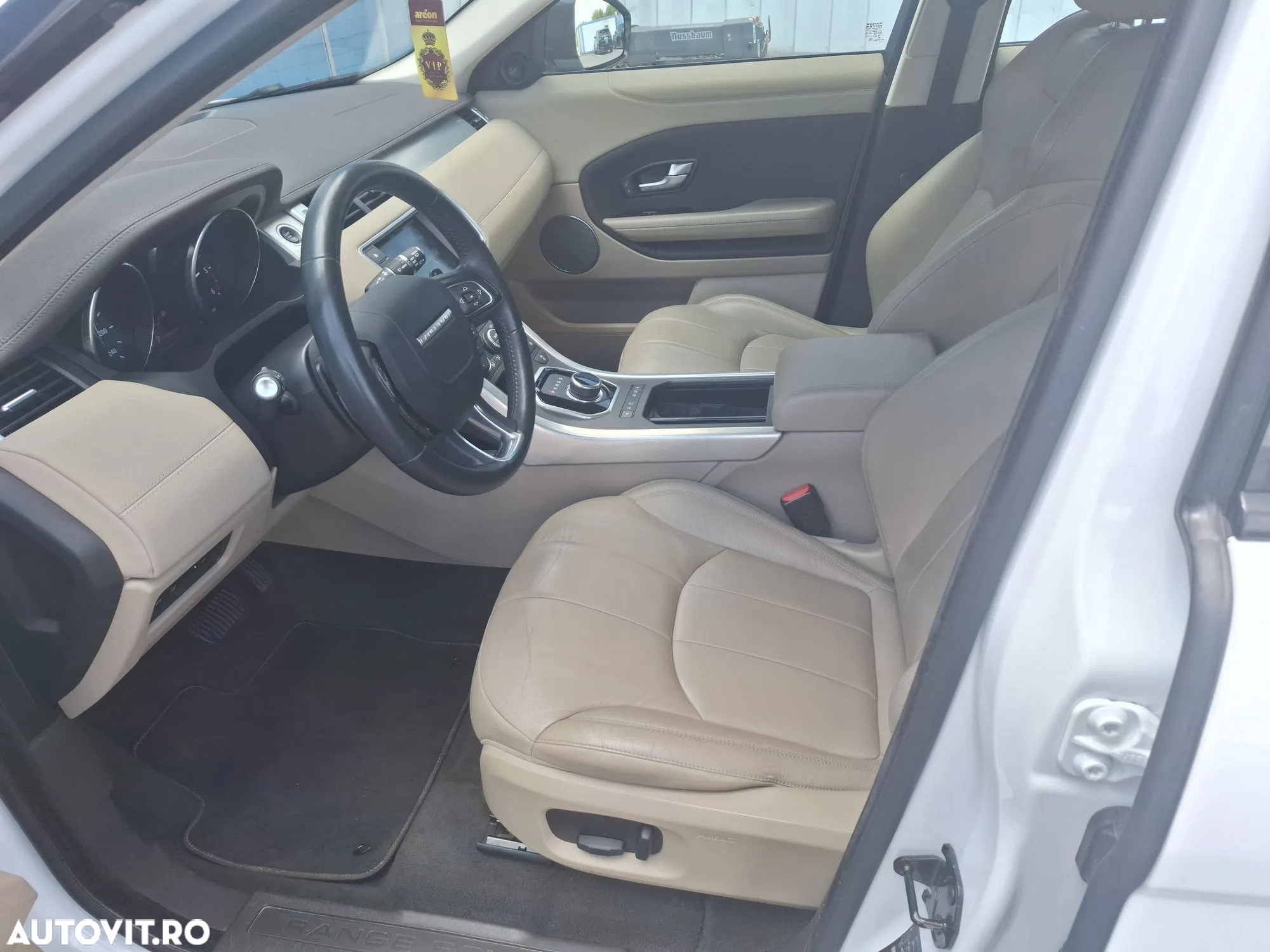 Land Rover Range Rover Evoque - 10